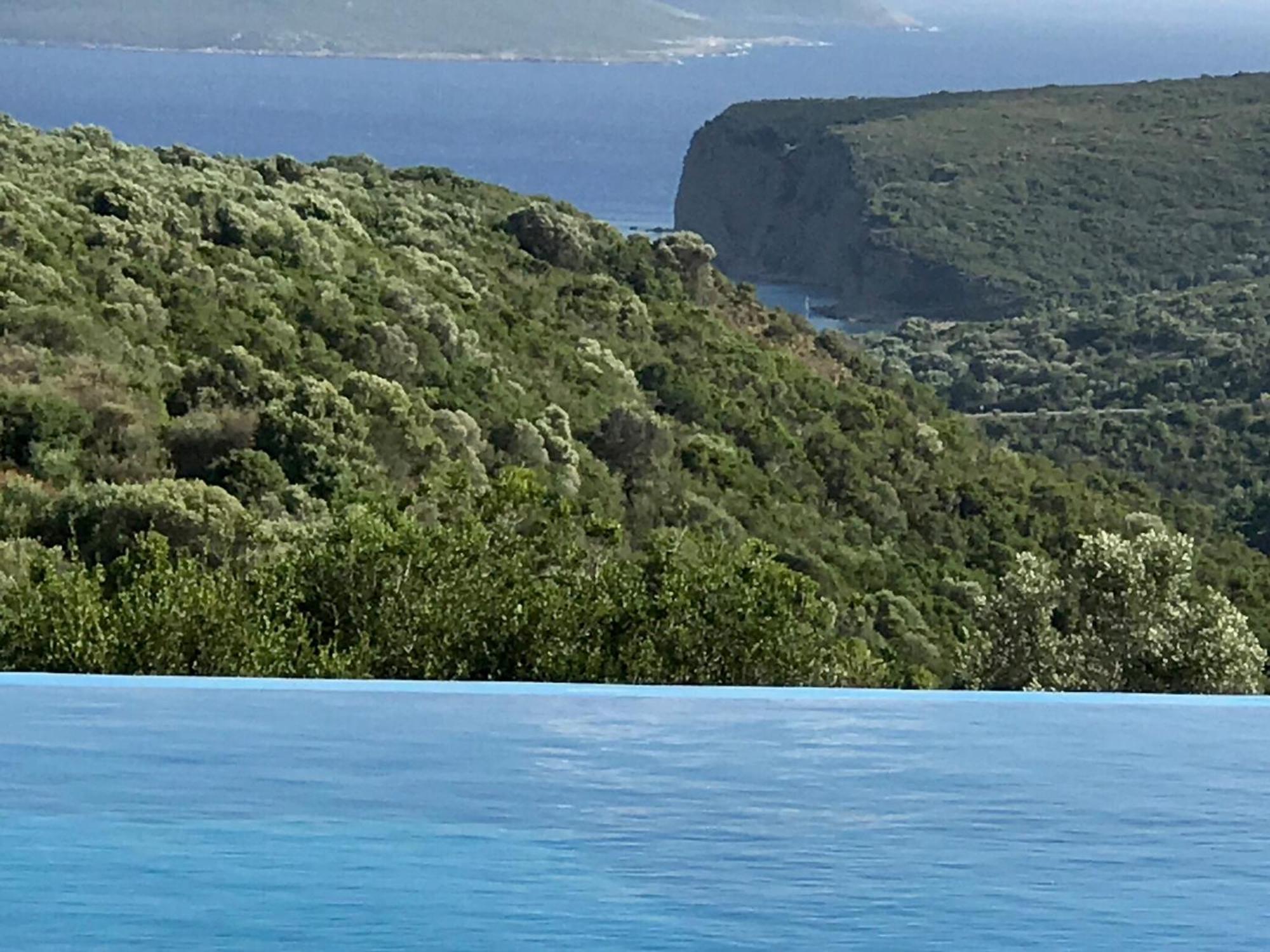 Luxurious Villa In Peloponnese With Swimming Pool Kamária Dış mekan fotoğraf